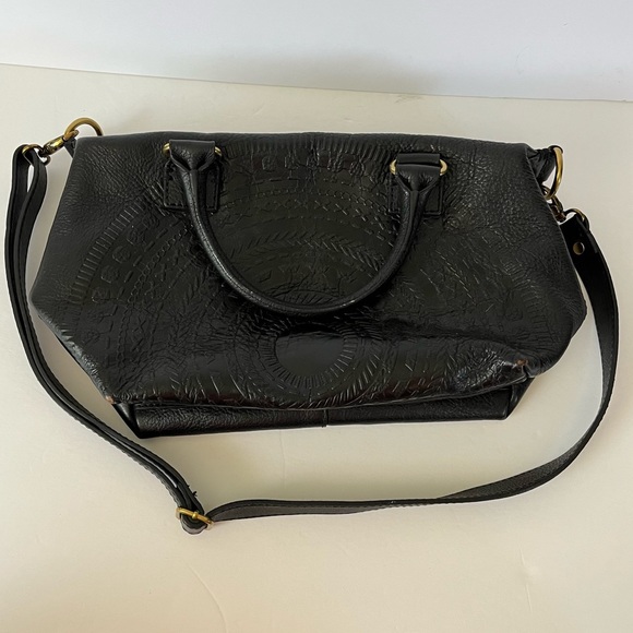 Isabella Fiore Sadie Black Embossed Leather Bag - Picture 14 of 14